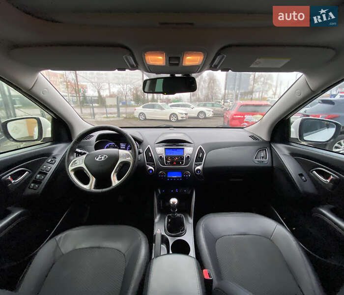 Внедорожник / Кроссовер Hyundai ix35 2012 в Ровно