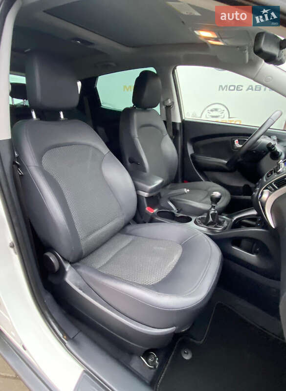 Внедорожник / Кроссовер Hyundai ix35 2012 в Ровно