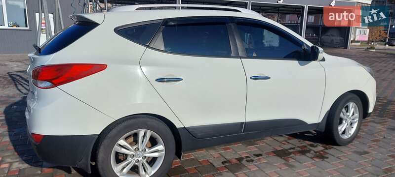 Внедорожник / Кроссовер Hyundai ix35 2010 в Запорожье
