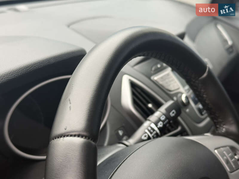 Позашляховик / Кросовер Hyundai ix35 2012 в Рівному