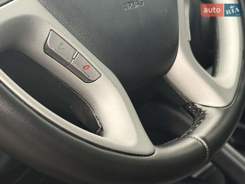 Позашляховик / Кросовер Hyundai ix35 2012 в Рівному