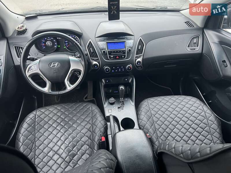 Позашляховик / Кросовер Hyundai ix35 2010 в Одесі