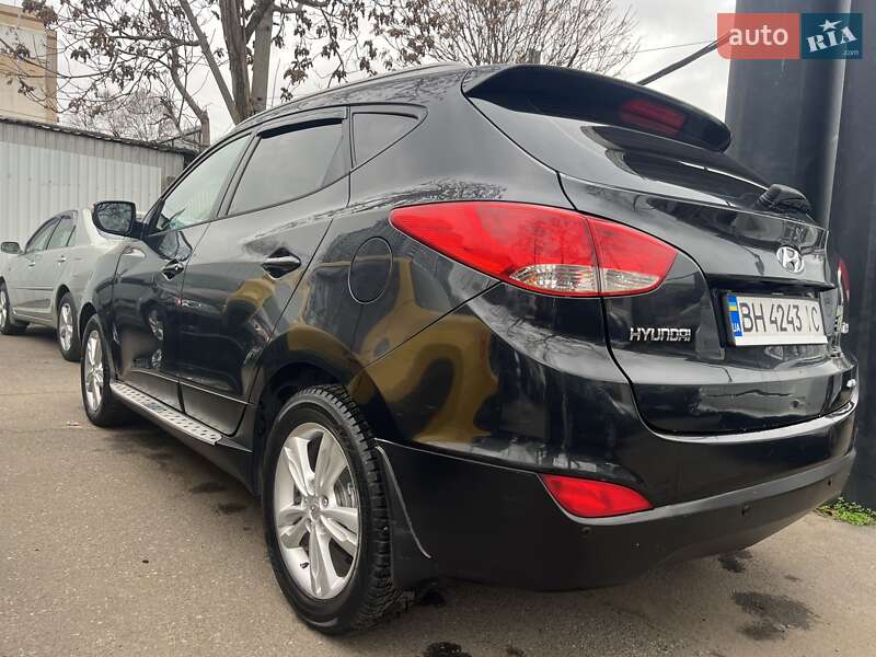 Позашляховик / Кросовер Hyundai ix35 2010 в Одесі