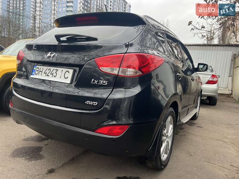 Позашляховик / Кросовер Hyundai ix35 2010 в Одесі
