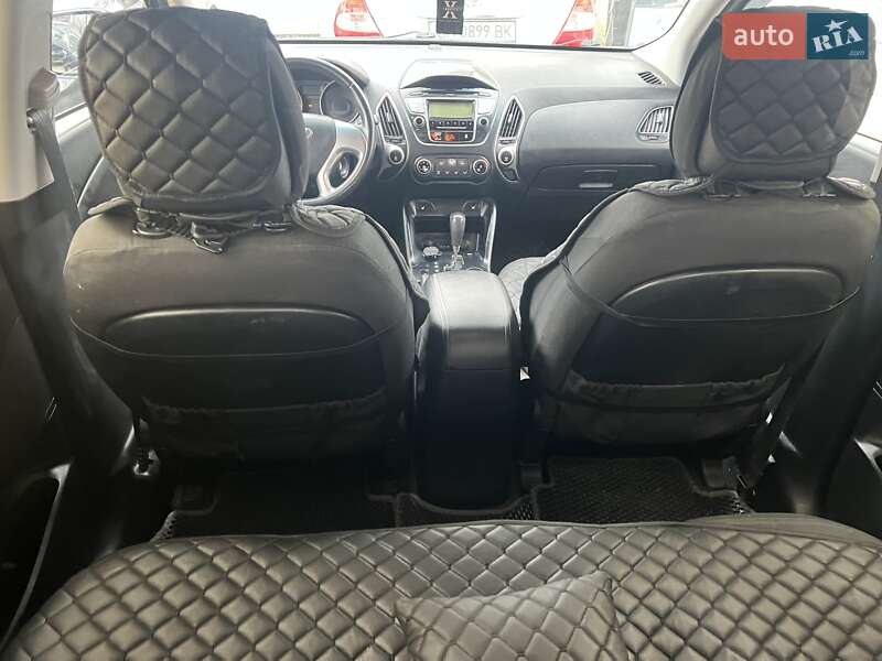 Позашляховик / Кросовер Hyundai ix35 2010 в Одесі
