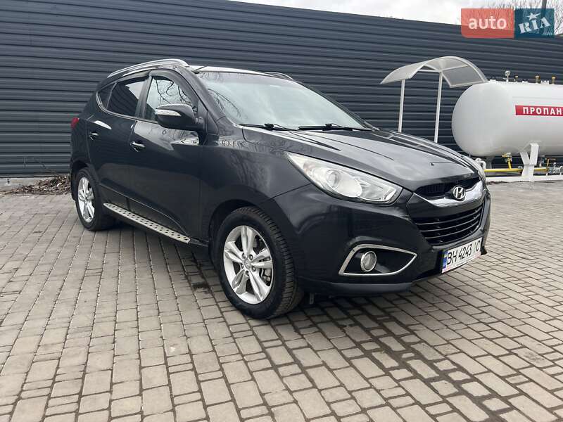 Позашляховик / Кросовер Hyundai ix35 2010 в Одесі