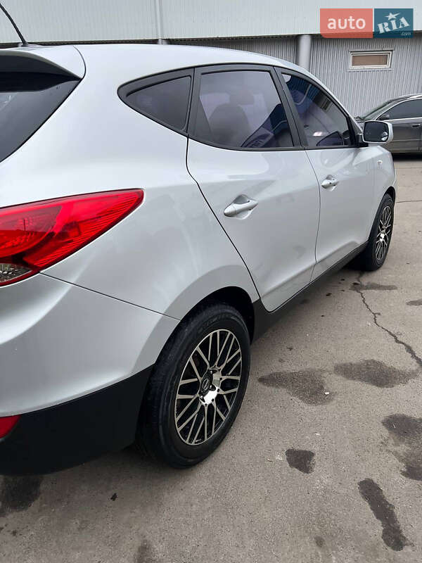 Внедорожник / Кроссовер Hyundai ix35 2013 в Луцке