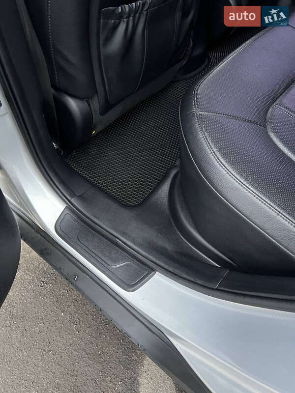 Внедорожник / Кроссовер Hyundai ix35 2013 в Луцке