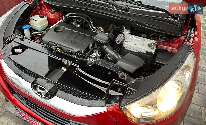 Позашляховик / Кросовер Hyundai ix35 2010 в Рівному