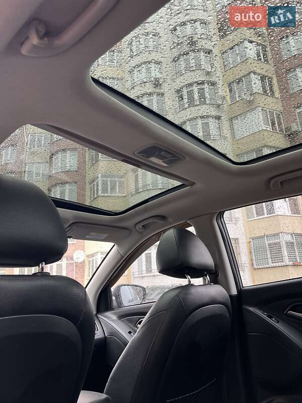 Внедорожник / Кроссовер Hyundai ix35 2011 в Львове