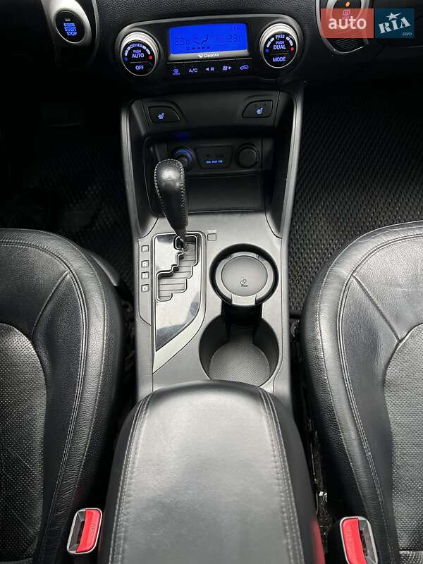 Внедорожник / Кроссовер Hyundai ix35 2011 в Львове