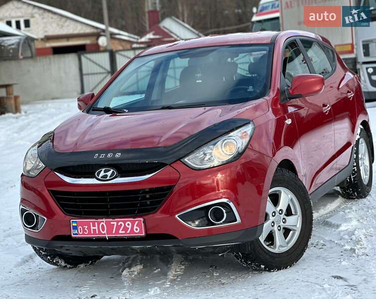 Позашляховик / Кросовер Hyundai ix35 2010 в Рівному