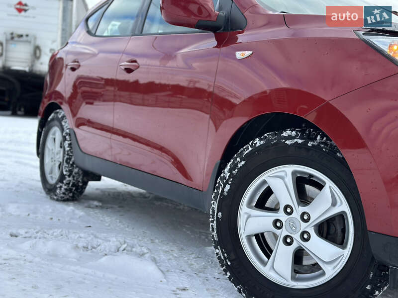 Позашляховик / Кросовер Hyundai ix35 2010 в Рівному