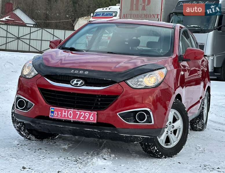 Позашляховик / Кросовер Hyundai ix35 2010 в Рівному