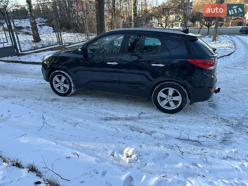 Внедорожник / Кроссовер Hyundai ix35 2011 в Ровно