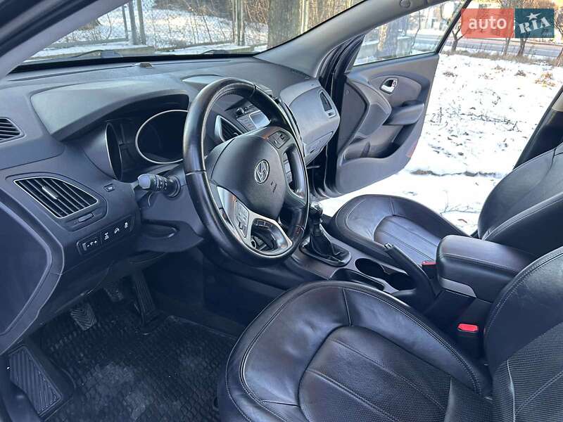 Внедорожник / Кроссовер Hyundai ix35 2011 в Ровно