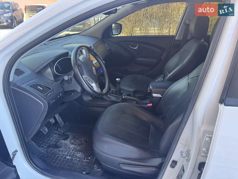 Позашляховик / Кросовер Hyundai ix35 2012 в Полтаві
