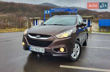 Позашляховик / Кросовер Hyundai ix35 2010 в Ужгороді