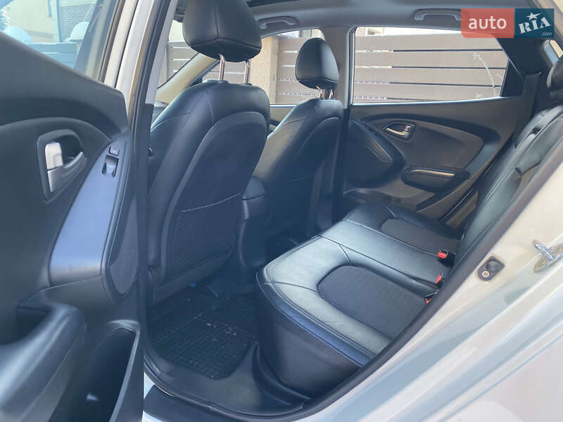 Внедорожник / Кроссовер Hyundai ix35 2010 в Хмельницком