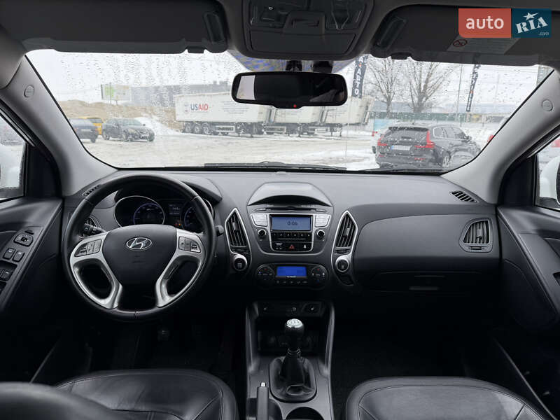 Внедорожник / Кроссовер Hyundai ix35 2011 в Киеве