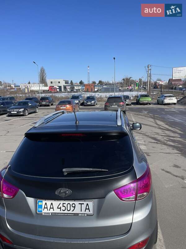 Внедорожник / Кроссовер Hyundai ix35 2012 в Киеве