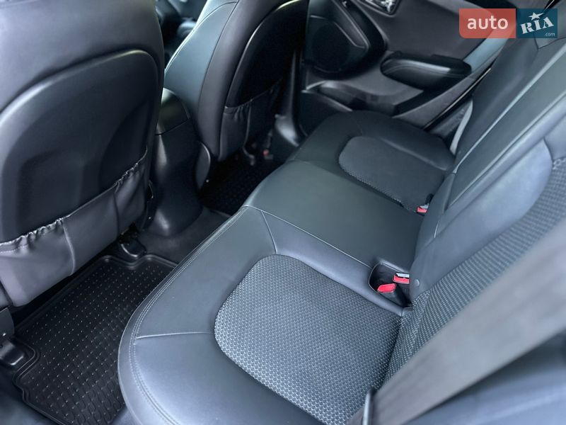 Внедорожник / Кроссовер Hyundai ix35 2012 в Луцке