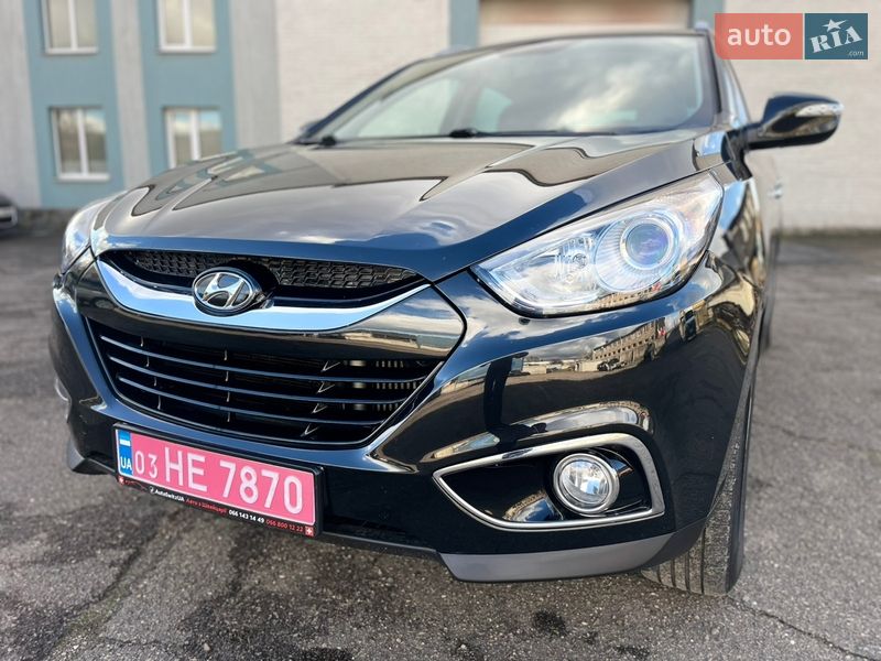 Внедорожник / Кроссовер Hyundai ix35 2010 в Луцке