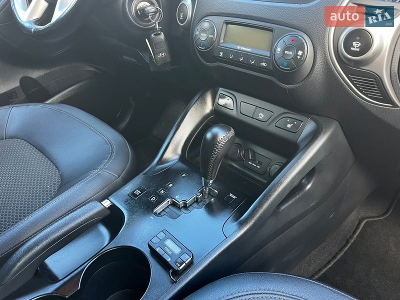 Внедорожник / Кроссовер Hyundai ix35 2010 в Луцке