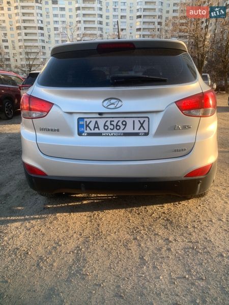 Внедорожник / Кроссовер Hyundai ix35 2010 в Киеве