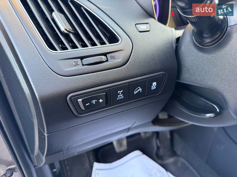 Внедорожник / Кроссовер Hyundai ix35 2012 в Ивано-Франковске