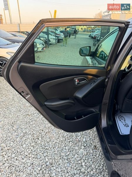 Внедорожник / Кроссовер Hyundai ix35 2012 в Ивано-Франковске