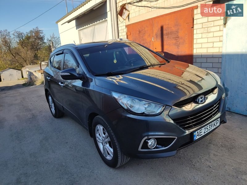 Внедорожник / Кроссовер Hyundai ix35 2010 в Днепре