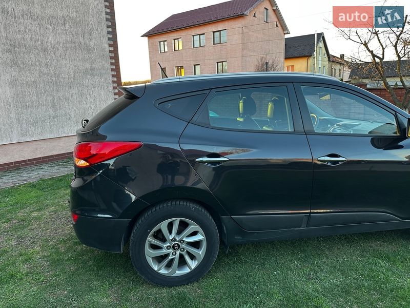 Внедорожник / Кроссовер Hyundai ix35 2011 в Ивано-Франковске