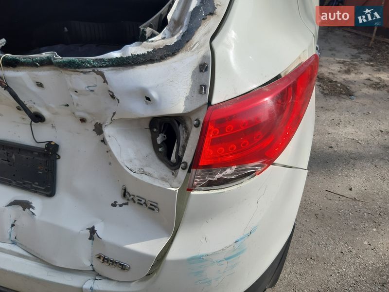 Внедорожник / Кроссовер Hyundai ix35 2010 в Запорожье