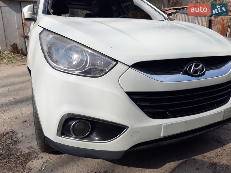Внедорожник / Кроссовер Hyundai ix35 2010 в Запорожье