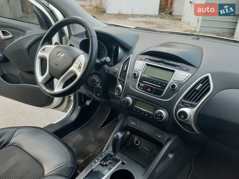 Внедорожник / Кроссовер Hyundai ix35 2010 в Запорожье