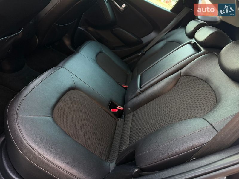 Внедорожник / Кроссовер Hyundai ix35 2015 в Львове