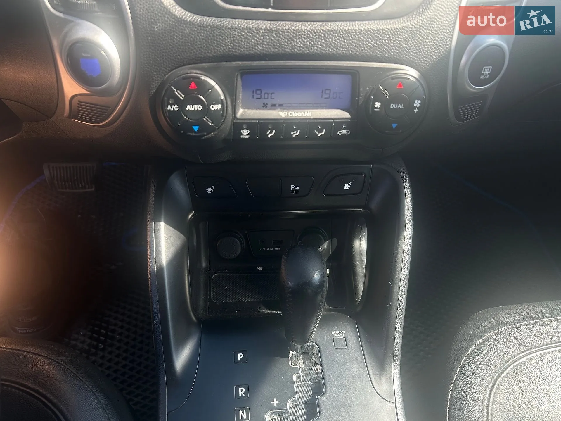 Hyundai ix35 2012 VIN TMAJU81VDCJ215684 фото оголошення 19 з 29