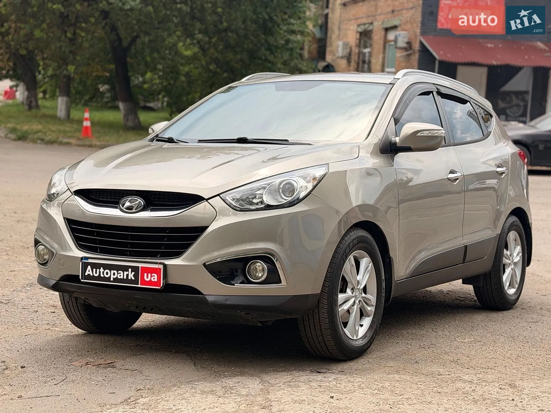 2010 Hyundai ix35 - фото 1