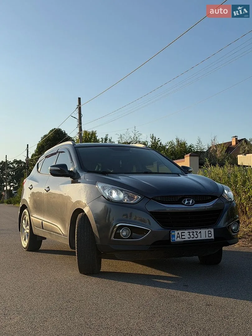2011 Hyundai ix35 - фото 1