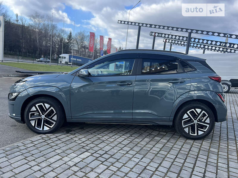 Внедорожник / Кроссовер Hyundai Kona Electric 2022 в Тернополе