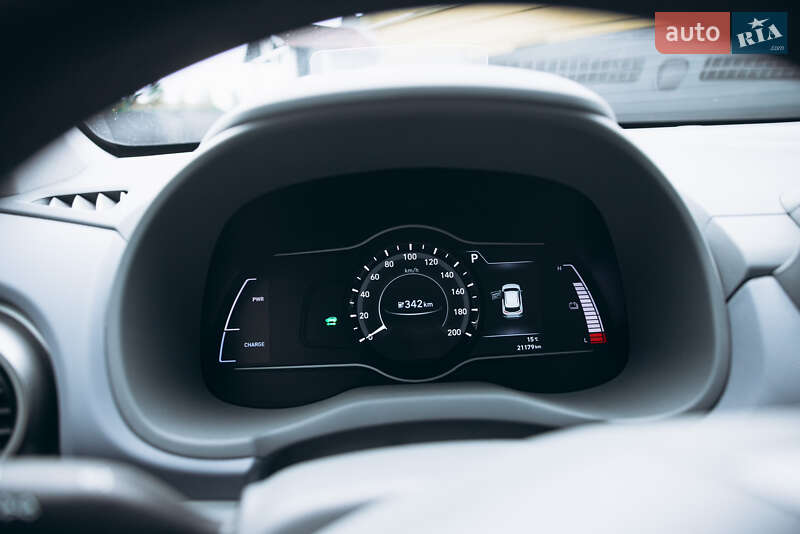 Позашляховик / Кросовер Hyundai Kona Electric 2021 в Золочеві
