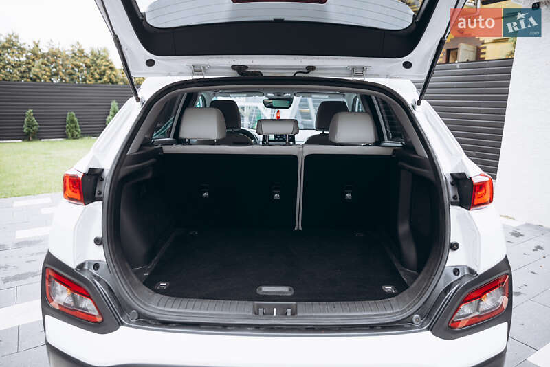 Позашляховик / Кросовер Hyundai Kona Electric 2021 в Золочеві