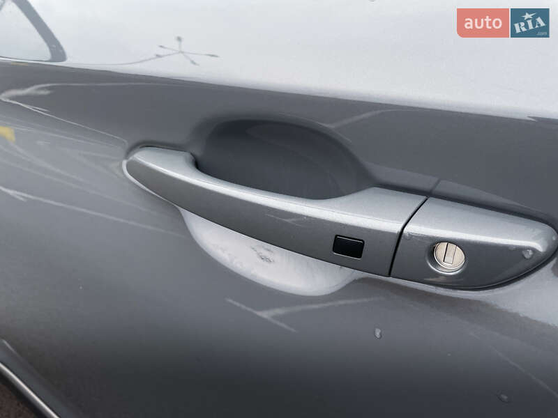 Внедорожник / Кроссовер Hyundai Kona Electric 2019 в Ровно