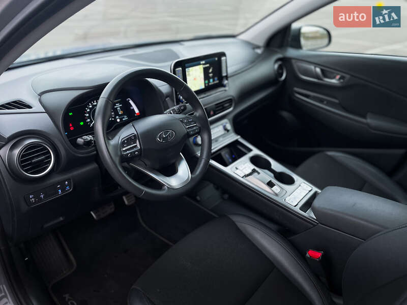 Внедорожник / Кроссовер Hyundai Kona Electric 2019 в Ровно