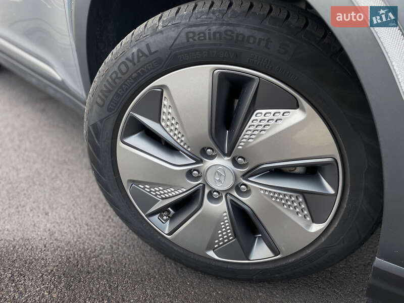 Внедорожник / Кроссовер Hyundai Kona Electric 2019 в Ровно