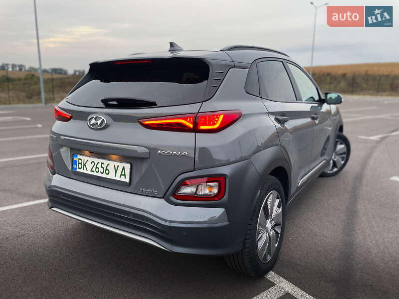 Внедорожник / Кроссовер Hyundai Kona Electric 2019 в Ровно