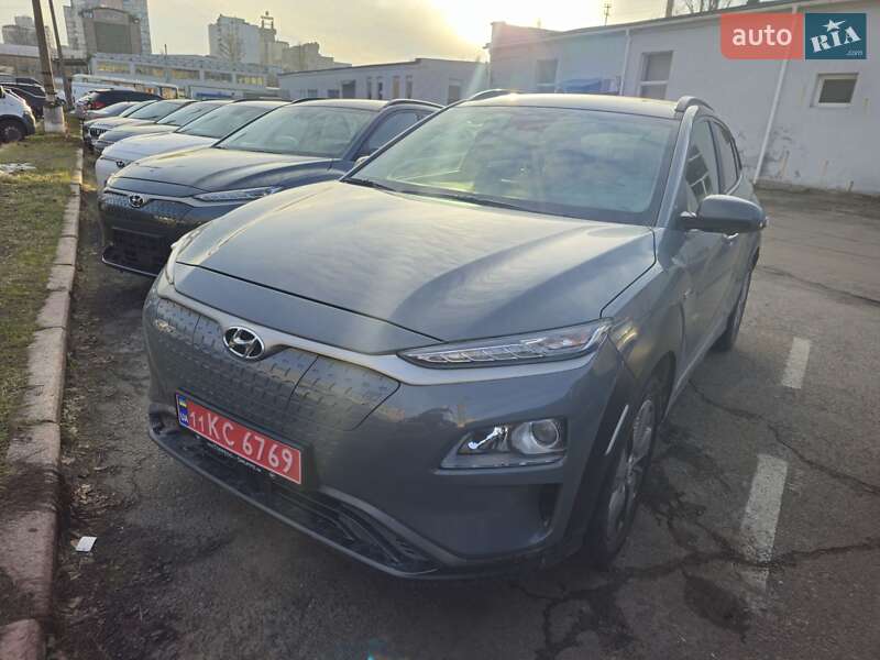 Позашляховик / Кросовер Hyundai Kona Electric 2020 в Києві