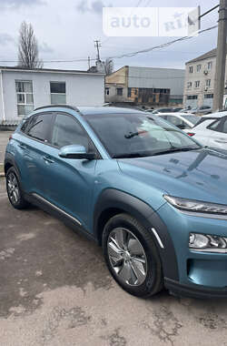 Внедорожник / Кроссовер Hyundai Kona Electric 2021 в Киеве