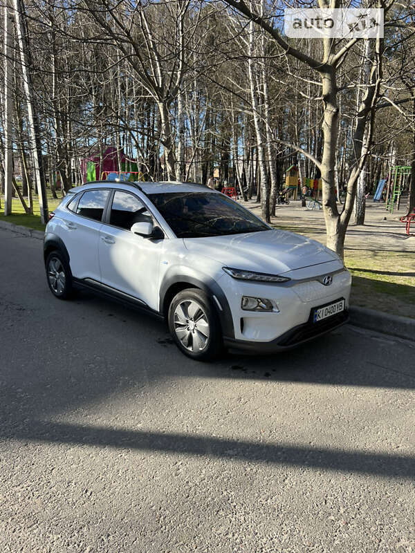 Внедорожник / Кроссовер Hyundai Kona Electric 2018 в Киеве